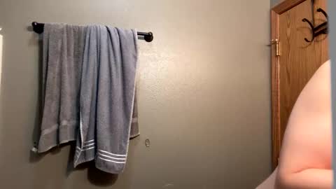 Snapshot of bigskinnyboyshh chatting on November 25, 2025, 4:45 am bigskinnyboyshh online show from November 25, 2025, 4:45 am