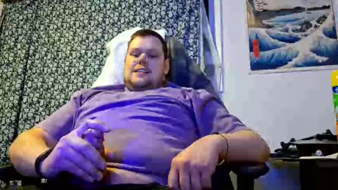 Snapshot of bigsmilekyle chatting on February 13, 2026, 8:10 am bigsmilekyle online show from February 13, 2026, 8:10 am