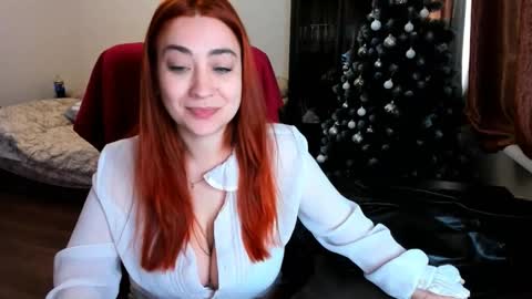 Julia online show from January 26, 2025, 9:40 am