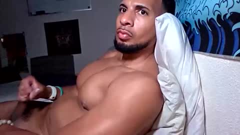 bigswoletroll online show from March 25, 2026, 9:48 am