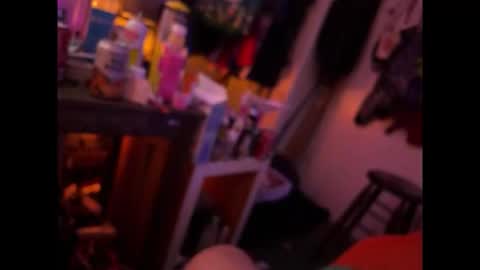 bigswollenhead4u online show from April 19, 2026, 6:10 pm