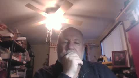 Snapshot of bigthump9999 chatting on January 5, 2026, 10:13 pm bigthump9999 online show from January 5, 2026, 10:13 pm