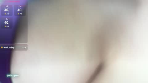 Snapshot of bigtitslav123 chatting on October 18, 2025, 9:37 pm Yulia online show from October 18, 2025, 9:37 pm