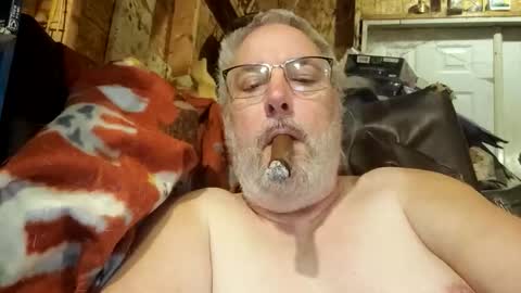 Snapshot of biguy121971 chatting on March 1, 2026, 8:27 am Biguy52 online show from March 1, 2026, 8:27 am