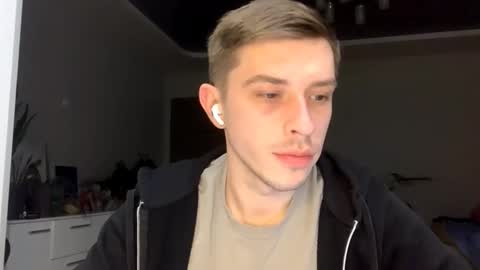 Snapshot of bigxbean_ chatting on February 17, 2026, 8:26 pm Dima online show from February 17, 2026, 8:26 pm