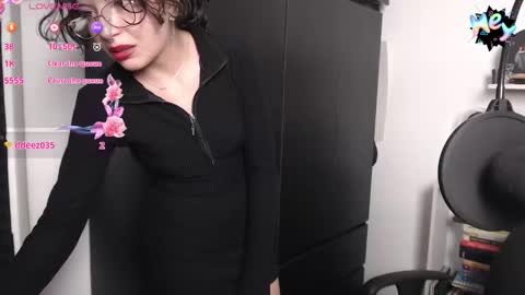 Snapshot of biihoney chatting on November 12, 2025, 12:55 am Valeria 3 online show from November 12, 2025, 12:55 am