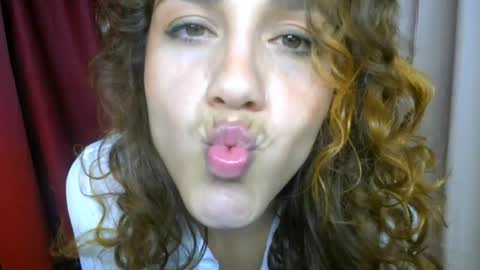 hi  soy   natural girl biki online show from May 27, 2026, 1:57 am