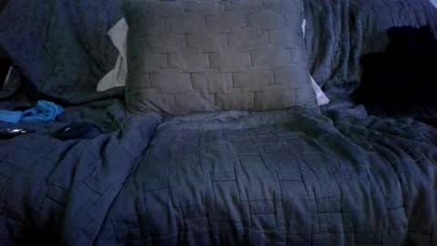 Snapshot of bikinkysloot chatting on October 19, 2025, 3:51 am KinkyBiSlut online show from October 19, 2025, 3:51 am