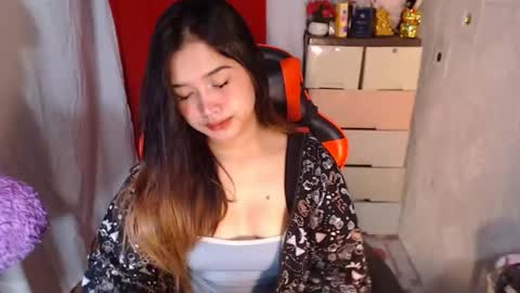 bilat tinax online show from November 27, 2025, 10:12 pm