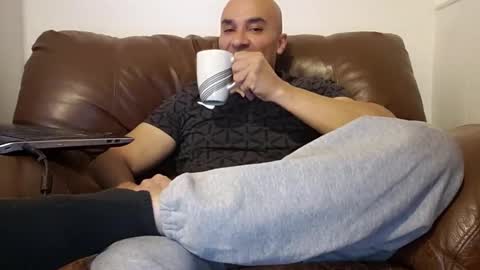 Bilie online show from November 11, 2025, 12:54 am