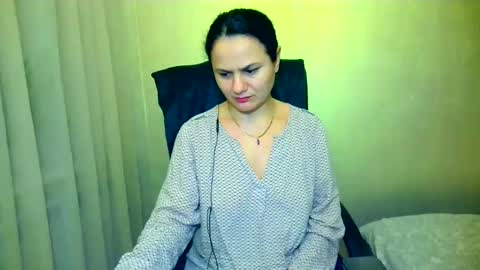 DOM NIKA online show from February 19, 2025, 10:31 pm