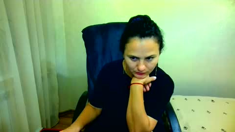 DOM NIKA online show from September 12, 2025, 8:09 pm