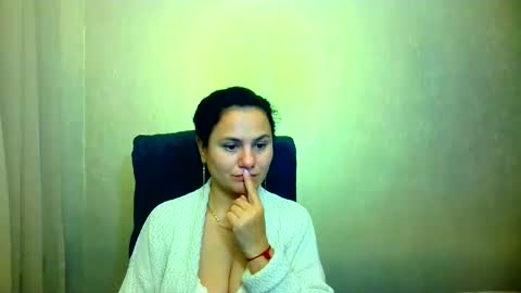 DOM NIKA online show from September 26, 2025, 10:14 pm