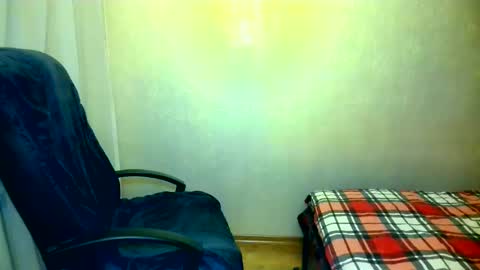 Snapshot of bililay chatting on December 18, 2025, 10:05 pm DOM NIKA online show from December 18, 2025, 10:05 pm