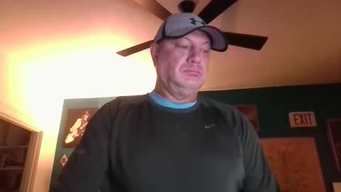 Snapshot of billjames55 chatting on May 10, 2026, 9:14 am billjames55 online show from May 10, 2026, 9:14 am