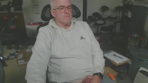 billp750876 online show from April 26, 2026, 2:48 pm