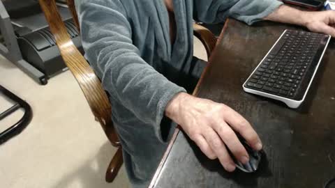 Snapshot of billy471 chatting on December 13, 2024, 3:11 pm billy471 online show from December 13, 2024, 3:11 pm