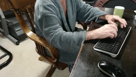 Snapshot of billy471 chatting on December 19, 2024, 11:29 am billy471 online show from December 19, 2024, 11:29 am