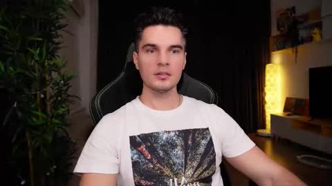 Snapshot of billypassion chatting on November 13, 2025, 1:43 pm BillyPassion online show from November 13, 2025, 1:43 pm