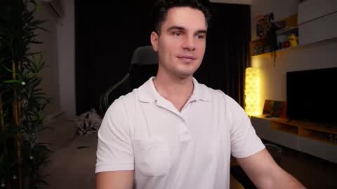 Snapshot of billypassion chatting on November 17, 2025, 4:13 pm BillyPassion online show from November 17, 2025, 4:13 pm