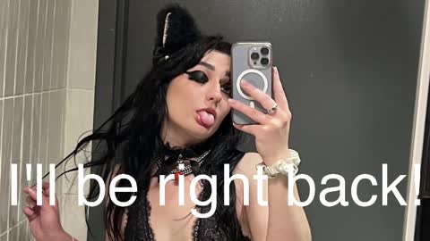 Snapshot of bimbokitten666 chatting on March 10, 2025, 5:54 am Danny online show from March 10, 2025, 5:54 am