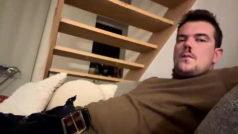 Snapshot of bingeling123 chatting on October 11, 2025, 11:03 pm bingeling123 online show from October 11, 2025, 11:03 pm