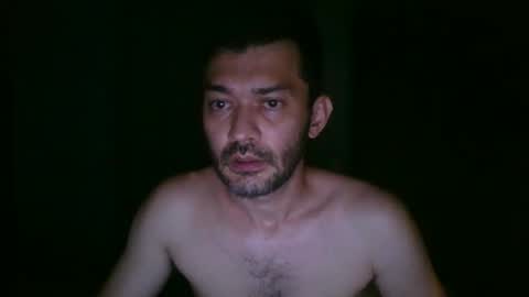 binhodm1 online show from November 27, 2025, 5:09 am