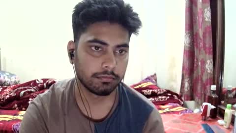 birbikrom104 online show from May 13, 2026, 5:32 pm
