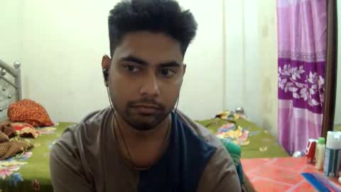 birbikrom104 online show from May 27, 2026, 6:49 pm