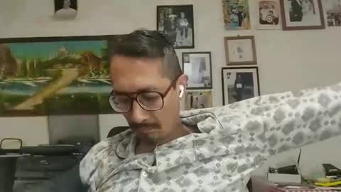 Snapshot of bisexmangenx chatting on October 14, 2025, 2:18 pm Manu O online show from October 14, 2025, 2:18 pm