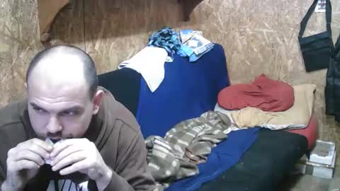 George  Maria online show from April 4, 2026, 7:11 pm