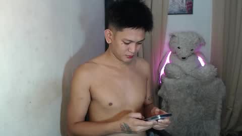 alex online show from November 1, 2025, 1:13 pm