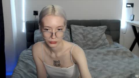 Snapshot of bjliki chatting on October 26, 2025, 2:56 pm Julia online show from October 26, 2025, 2:56 pm