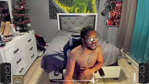 Plant Base Streamers From Pennsylvania online show from December 21, 2024, 11:34 pm