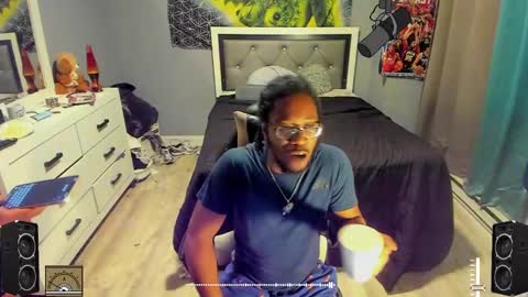 Plant Base Streamers From Pennsylvania online show from January 8, 2025, 10:48 pm