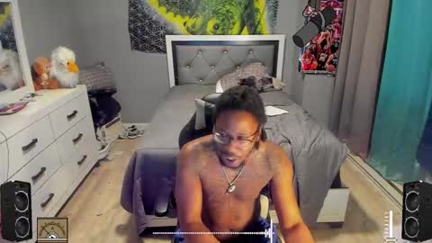 Plant Base Streamers From Pennsylvania online show from January 19, 2025, 10:39 pm