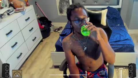 Plant Base Streamers From Pennsylvania online show from September 9, 2025, 10:09 pm