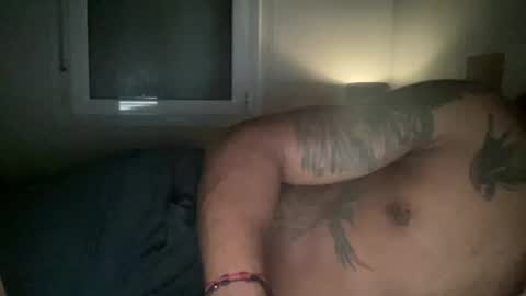 Snapshot of black2894 chatting on July 15, 2026, 10:26 pm black2894 online show from July 15, 2026, 10:26 pm