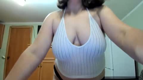 Snapshot of black__bird chatting on April 29, 2026, 9:43 pm naughtyKate online show from April 29, 2026, 9:43 pm