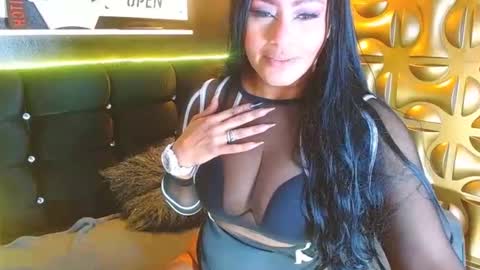 Snapshot of black_ambar chatting on December 4, 2024, 3:37 am Ambar online show from December 4, 2024, 3:37 am