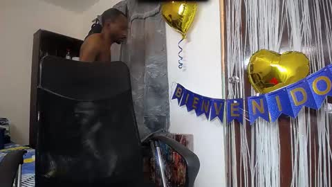 Snapshot of black_diamond_t chatting on January 15, 2025, 12:51 am Black Diamond online show from January 15, 2025, 12:51 am