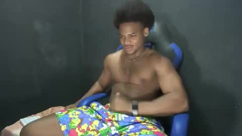 Snapshot of black_dicck chatting on October 23, 2025, 8:51 pm tu morenito online show from October 23, 2025, 8:51 pm