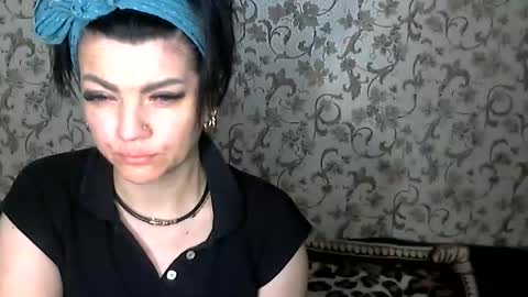 black_hot_01 online show from November 10, 2025, 11:26 pm