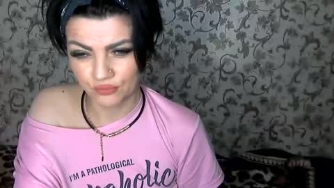 black_hot_01 online show from November 22, 2025, 5:17 am