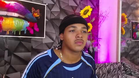 black_king_241 online show from January 18, 2025, 7:48 pm