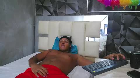 black_king_241 online show from January 24, 2025, 11:12 pm