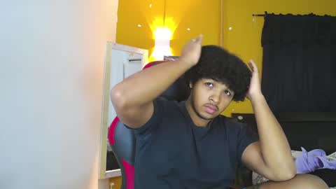 black_king_241 online show from March 12, 2025, 6:18 am