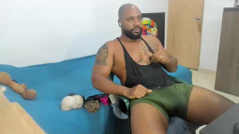 BIGCOCK online show from October 22, 2025, 12:11 am