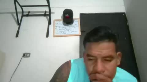 Snapshot of black_muscle6 chatting on March 23, 2026, 11:42 pm black_muscle6 online show from March 23, 2026, 11:42 pm