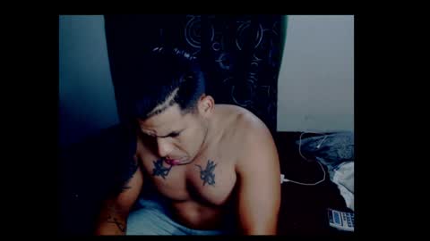 Snapshot of black_muscle6 chatting on March 31, 2026, 3:19 am black_muscle6 online show from March 31, 2026, 3:19 am